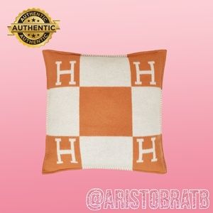 Avalon pillow, large model
